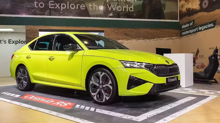 Skoda Octavia RS Sold Out in 20 Minutes : Makes Epic Comeback In India