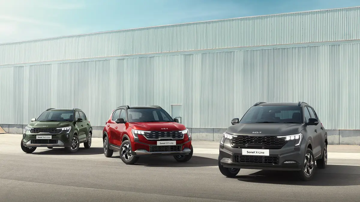 Kia Sonet HTK Optional Diesel front view with bold grille