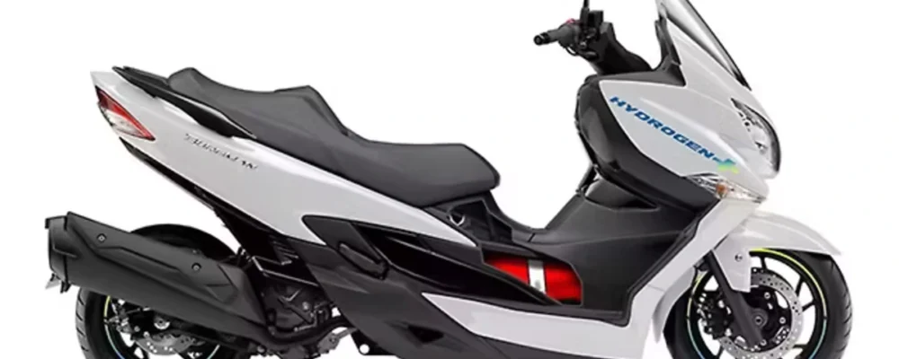 Suzuki Burgman hydrogen scooter prototype displayed at Japan Mobility Show