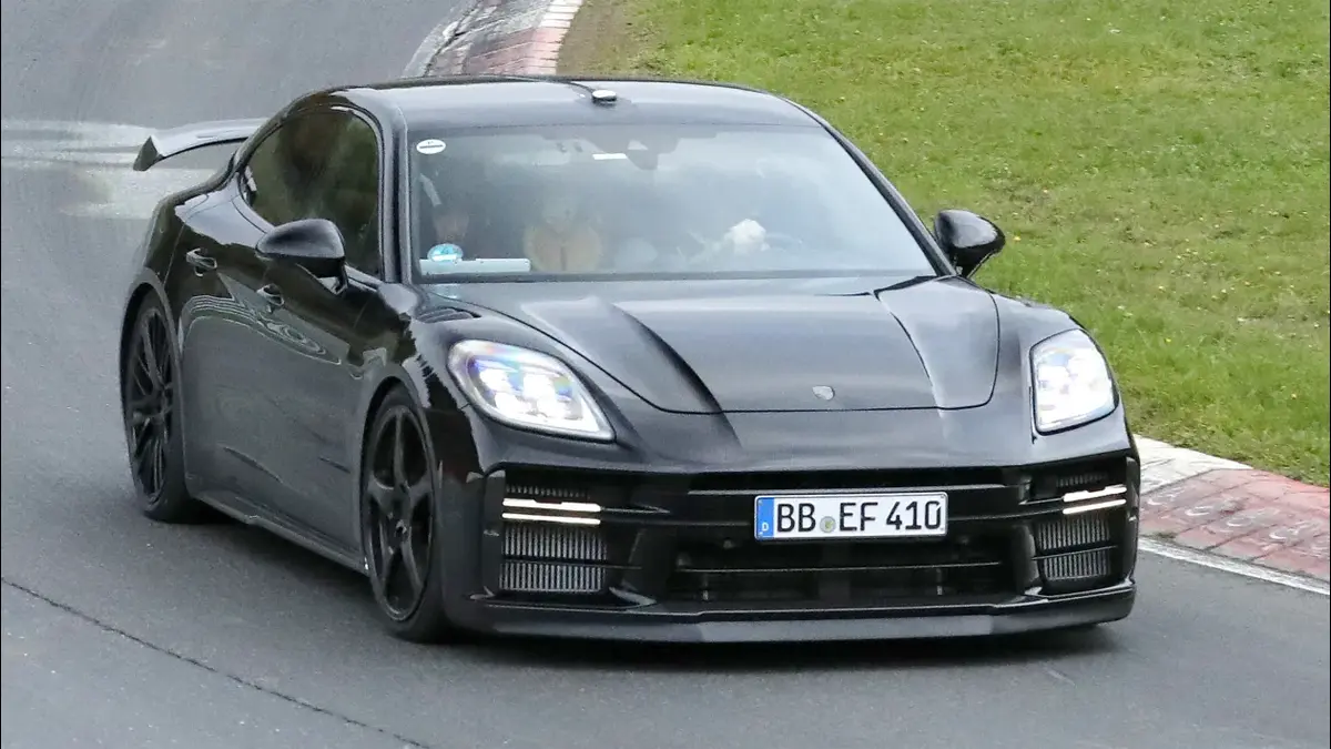 ChatGPT said: Porsche Panamera Turbo GT Spied: The Next-Level Super-Saloon Heads for Launch
