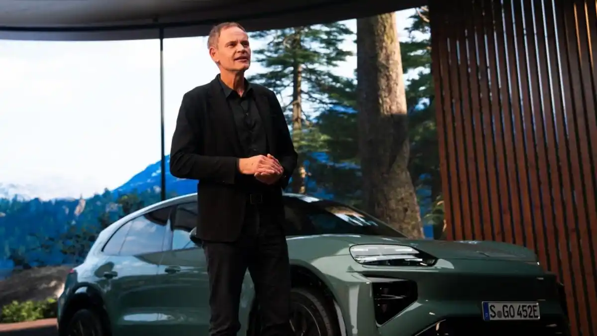 Porsche Unveils New Cayenne Electric & Cayenne Turbo Electric